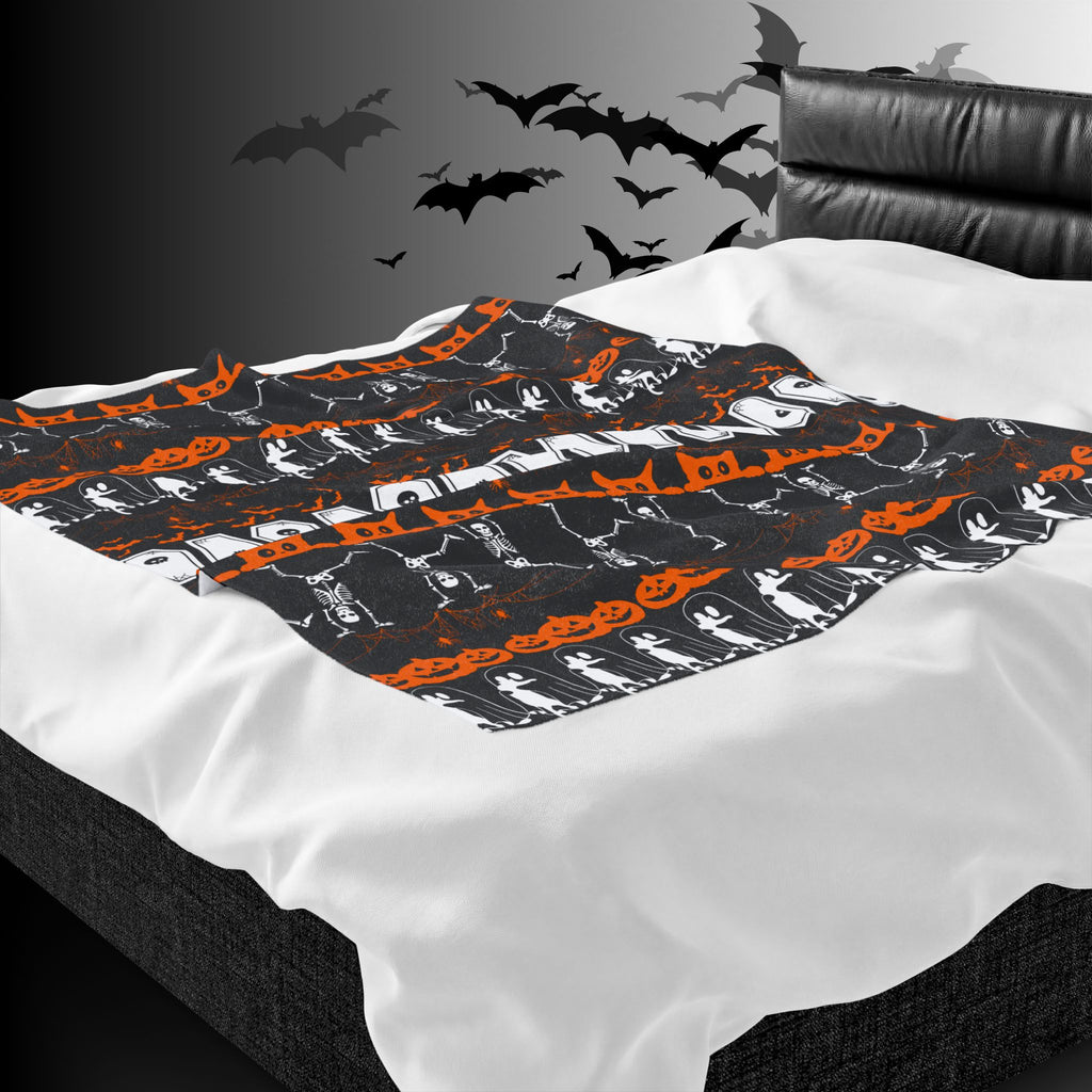 Halloween Pattern Velveteen Plush Blanket — Spooky Season Throw Blanket