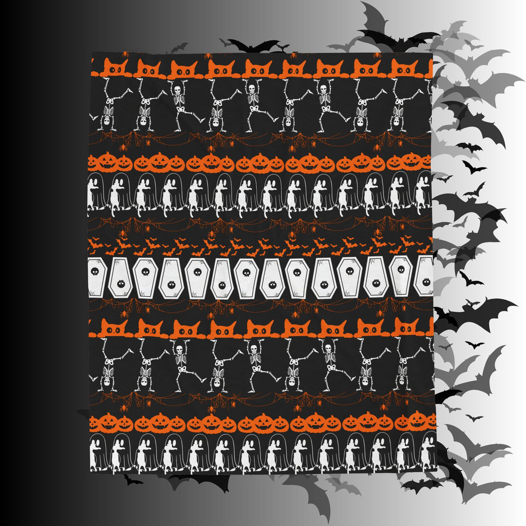 Halloween Pattern Velveteen Plush Blanket — Spooky Season Throw Blanket