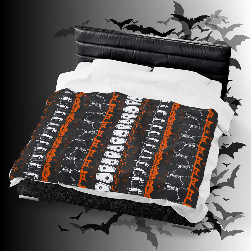 Halloween Pattern Velveteen Plush Blanket — Spooky Season Throw Blanket