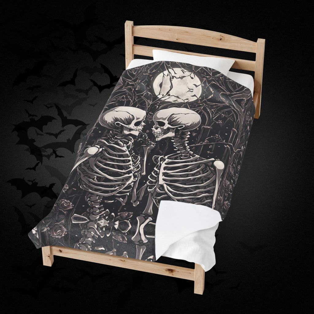 Gothic Skeletons in Love Throw Blanket — Dark Romance Valloween Decor