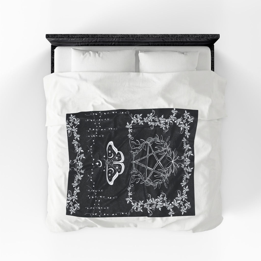 Witchy Luna Moth Pentagram Throw Blanket — Gothic Botanical Home Decor