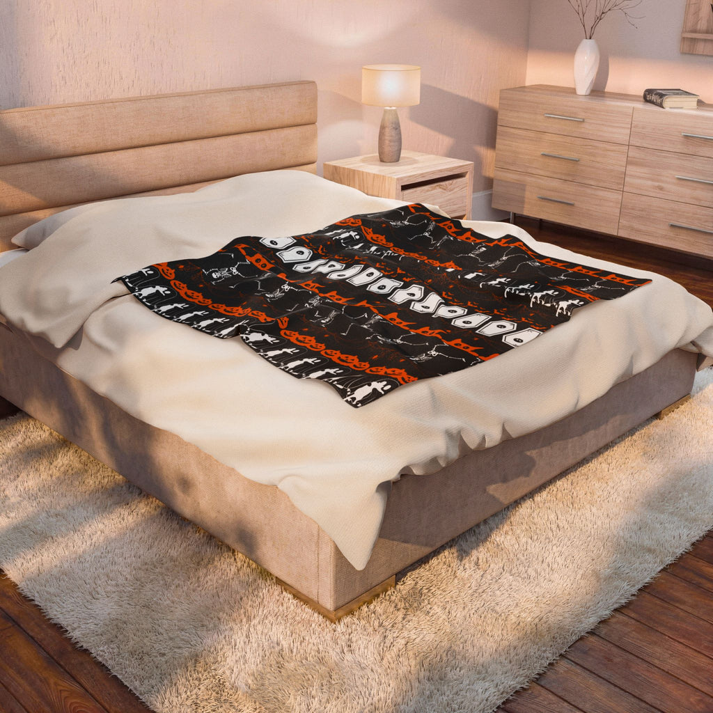 Halloween Pattern Velveteen Plush Blanket — Spooky Season Throw Blanket
