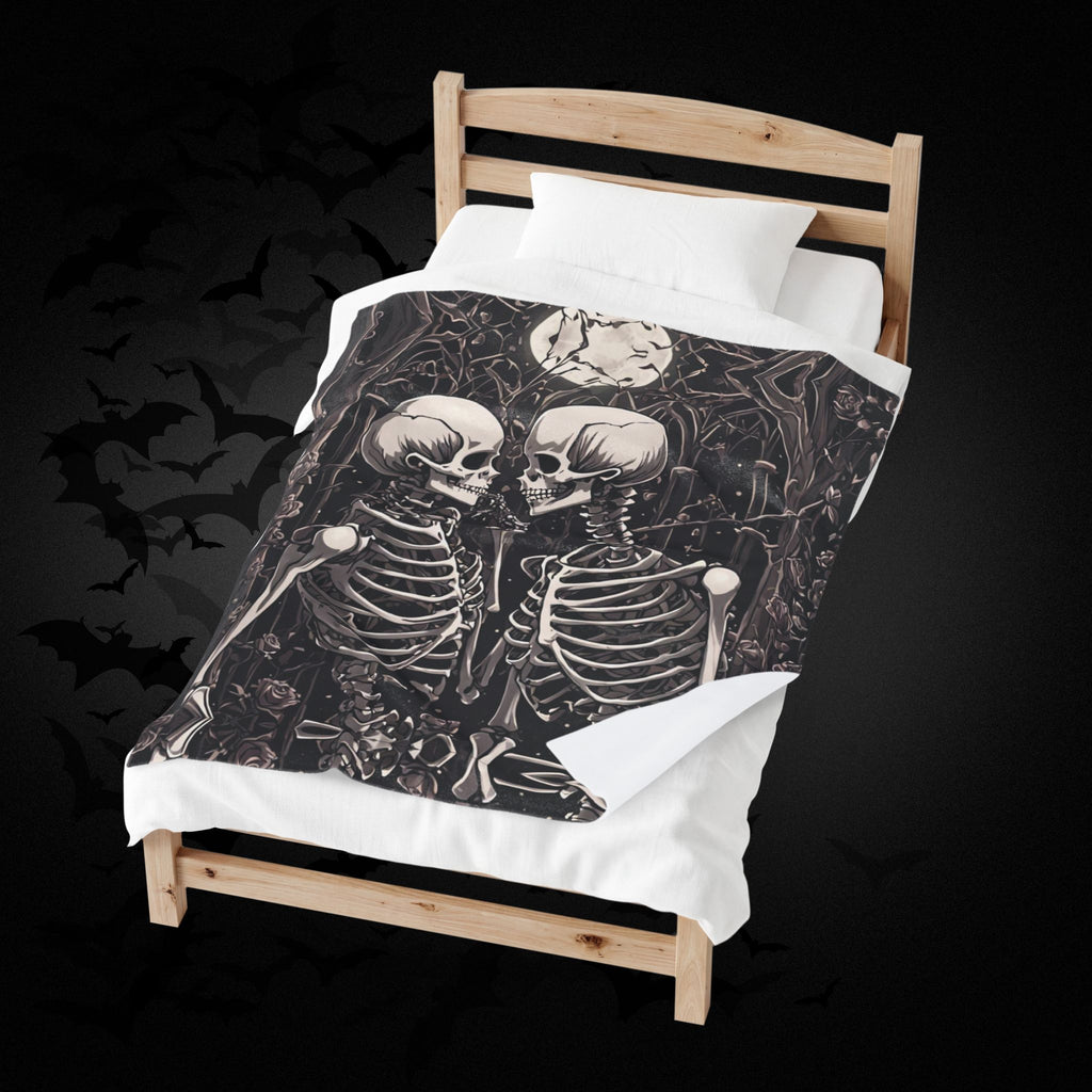 Gothic Skeletons in Love Throw Blanket — Dark Romance Valloween Decor